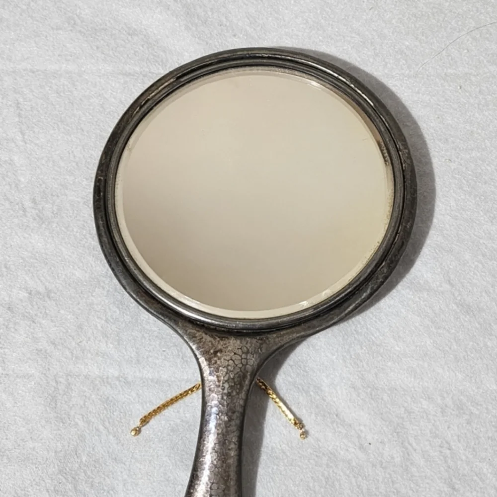 UpcycledMirror Antique One of a Kind Jewelry And Beads Button Detail Red - Picture 4 of 12